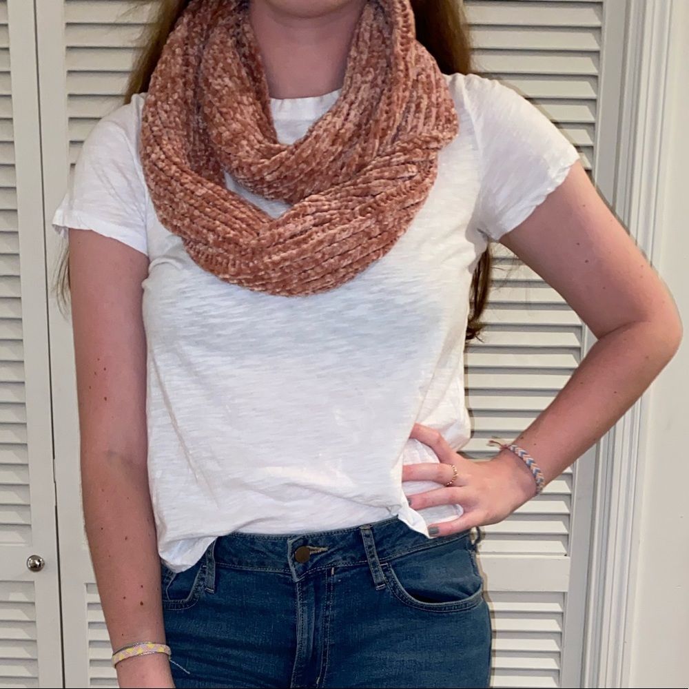 Boutique Chenille Pink Scarf